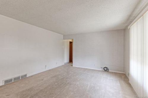 7613 Raritan St, Denver, CO 80221-4229