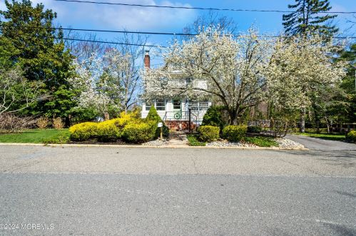 317 Highland Ave, Wall Township, NJ 07753-5726