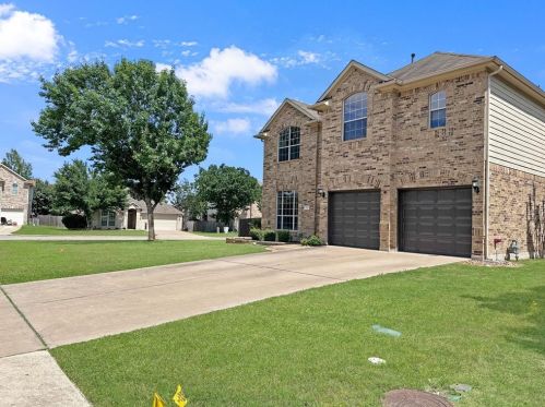 172 Sweet Gum, Uhland TX  78640-5960 exterior
