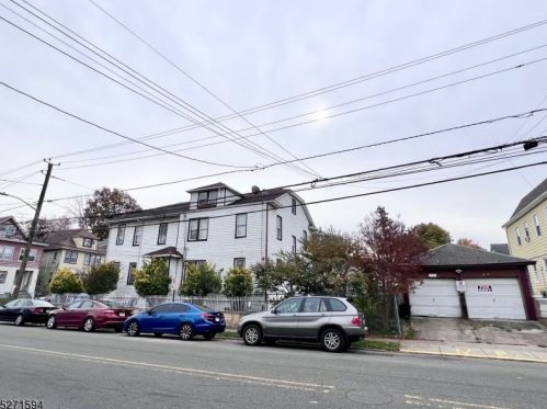518 25th St, Paterson, NJ 07514-2508