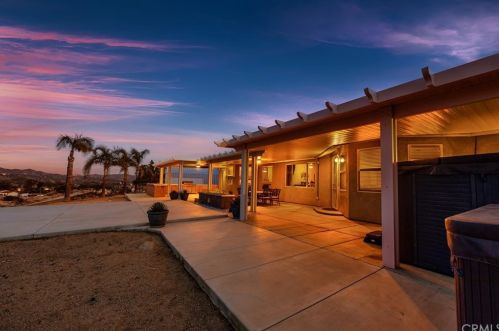20620 Villa Knoll Dr, Perris, CA 92570-9575