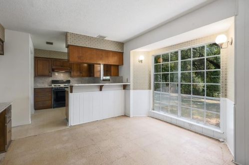 4609 Arapahoe Trl, Austin TX  78745-1510 exterior