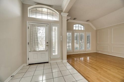 9413 Preston Trl, Irving TX  75063-5055 exterior