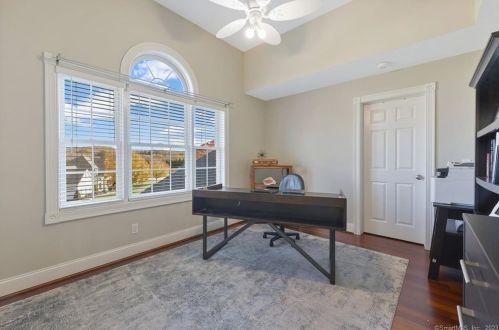 42 Vintage Ln, Wapping CT  06074-1616 exterior
