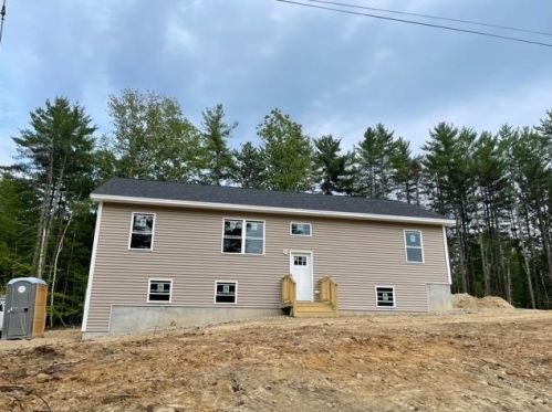 121 Deer Run Rd, Wakefield, NH 03887