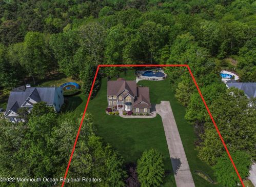 250 Butterfly Rd, Jackson Twp, NJ 08527-2838