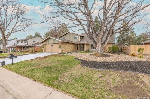 5010 Boston St, Englewood, CO 80111-1318