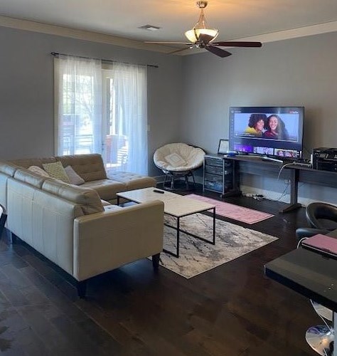 3300 7th St, Fort Worth, TX 76107-2773