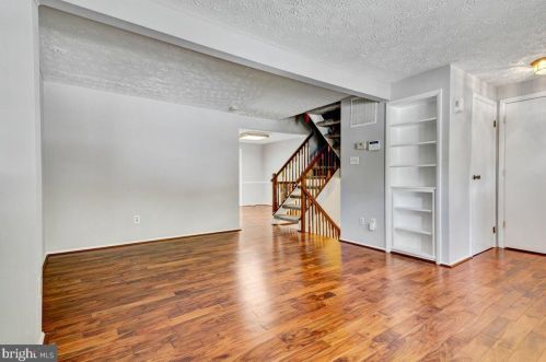 11535 Underoak Ct, Herndon, VA 20191-2263