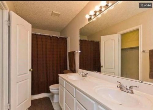 600 Fairfield Dr, Uhland TX  78640-4602 exterior