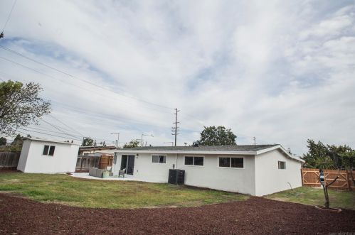 10021 Perdido St, Anaheim CA  92804-5344 exterior