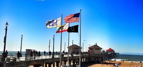 21752 Pacific Coast Hwy, Huntington Beach CA  92646-7619 exterior