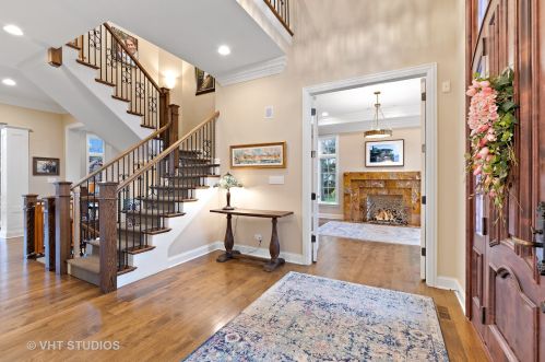 1486 Sunnyside Ave, Highland Park, IL 60035-2751