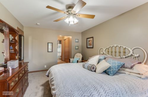 143 Mclaren Dr, Sycamore IL  60178-2256 exterior