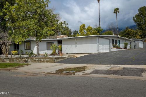 1285 Calaveras St, Altadena, CA 91001-2535