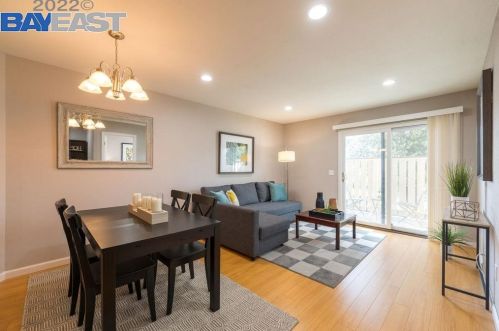 29300 Dixon St, Hayward, CA 94544-6105