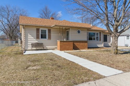 675 Bank St, Bradley, IL 60915-2637