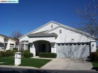 84 Goldspur Way, Los Angeles, CA 94513-6015