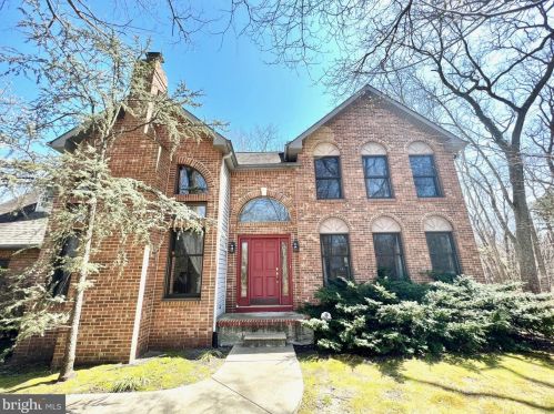 27 Nottingham Dr, Erial, NJ 08081-9373