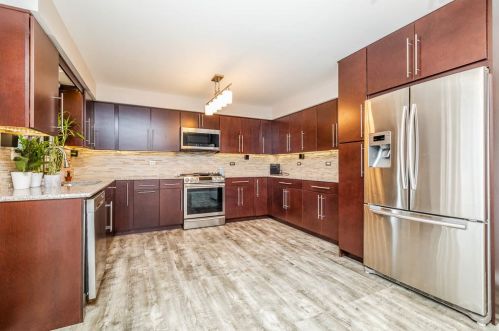 315 Dee Ct, Hanover Park, IL 60108-2869