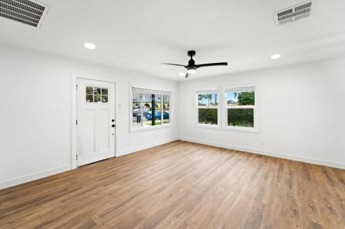 156 4 Ave, Chula Vista CA  91910-1707 exterior