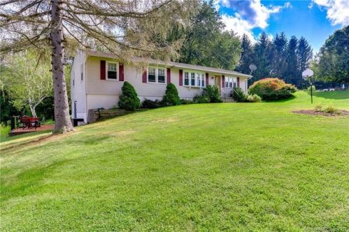 25 Arrowhead Ct, Durham, CT 06422-2700