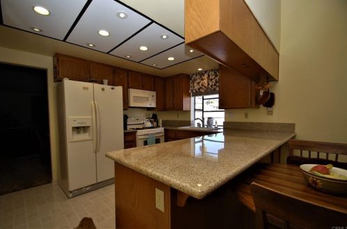 3739 Carnegie Dr, Oceanside, CA 92056-6302