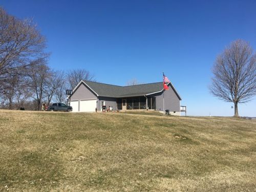 23730 145th Ave, Cordova, IL 61242-9687