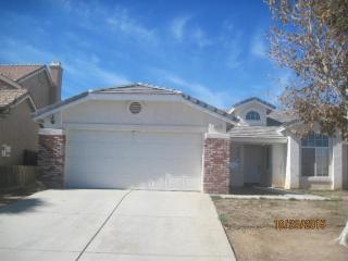 8944 Concord Ct, Hesperia, CA 92344-8276