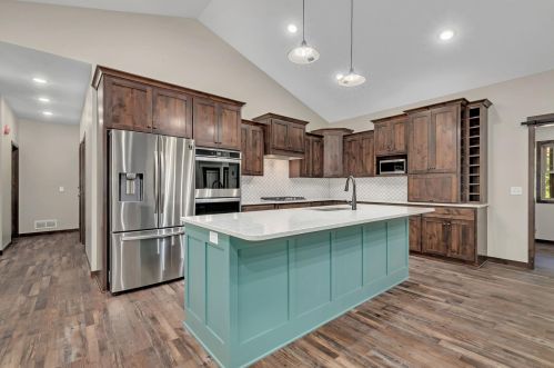 7977 River Rd, Rice, MN 56367-8792
