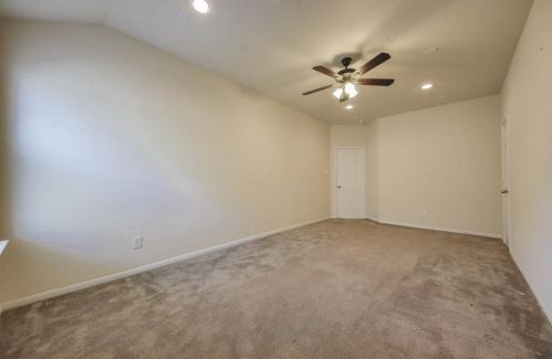 3002 Fern Brk Ln, Richmond TX  77471-3286 exterior