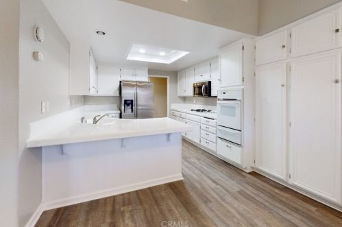 1204 Avenida Floribunda, San Jacinto CA  92583-5208 exterior