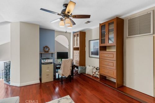 31 Del Perlatto, Irvine CA  92614-5359 exterior