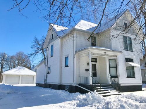 413 Church St, Hollowayville, IL 61356-1303