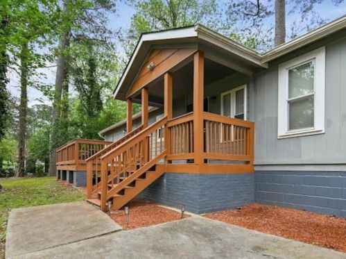 2996 1st Ave, Atlanta, GA 30315-9033