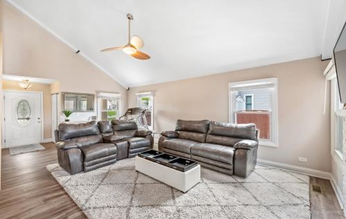 1151 Bradbury Cir, Carol Stream IL  60188-3903 exterior