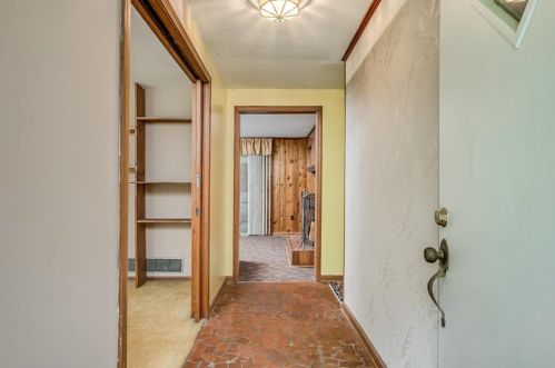 5232 Helton Rd, Winston, GA 30187-1124