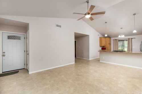 8205 Tamarind Ln, Riverside CA  92509-5179 exterior