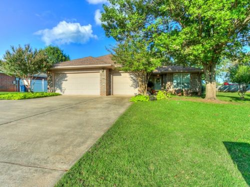 1822 Brookside Dr, Purcell, OK 73080-1775