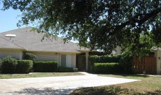 205 Zoar Ave, Lubbock, TX 79416-3102