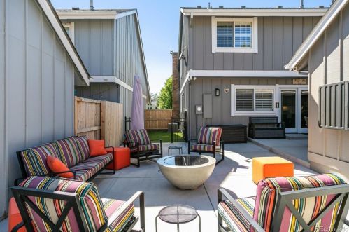 7597 Rosemary Cir, Englewood CO 80112-6421 exterior