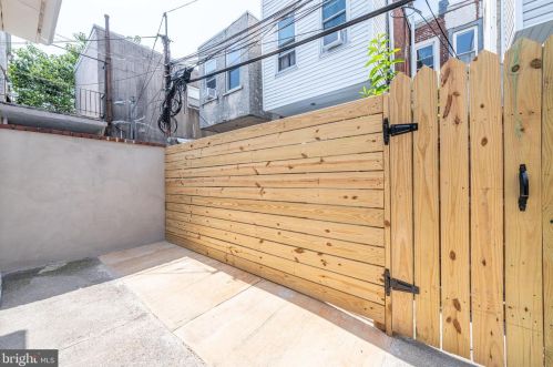 2020 16 St, Philadelphia PA  19121-2336 exterior