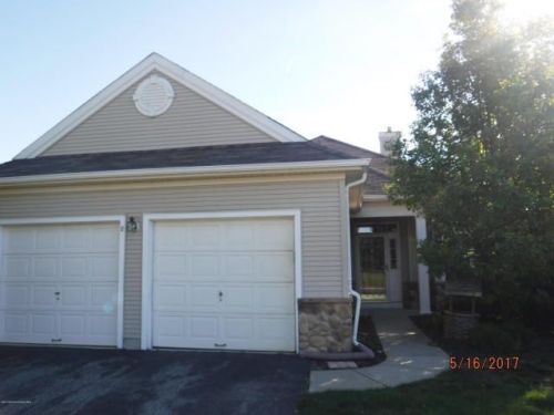 2 Xavier Ct, Lakehurst, NJ 08759-6036