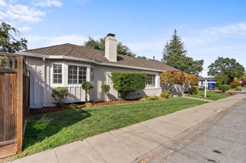 200 Alberta Ave, San Carlos, CA 94070-4647