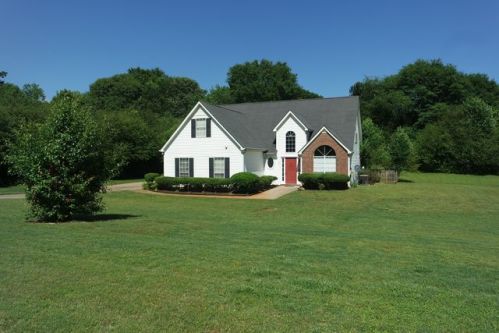 85 Bridgewater Ln, Newnan, GA 30265-3109