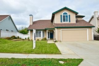 793 Danbury St, Salinas, CA 93906-4805