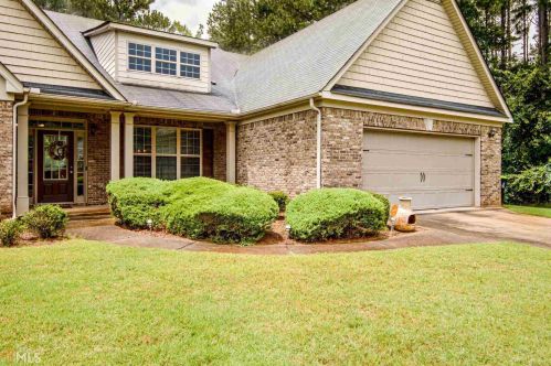 51 Cainbridge Park Dr, Newnan, GA 30263-6328