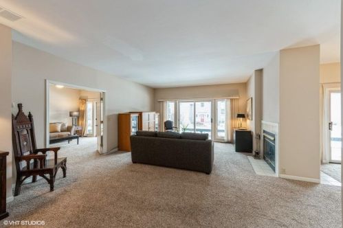 1300 Winding Ridge Ln, Valpo, IN 46383-0512
