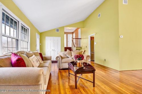 63 Cloverdale Cir, Tinton Falls NJ 07724-3105 exterior