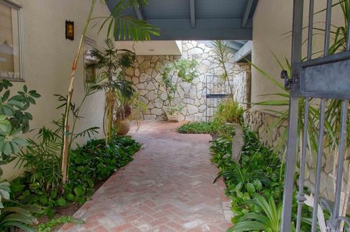 11491 Plantero Dr, Santa Ana CA 92705-3108 exterior